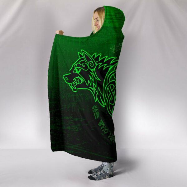 Skoll and Hati Viking Hooded Blanket - Image 3