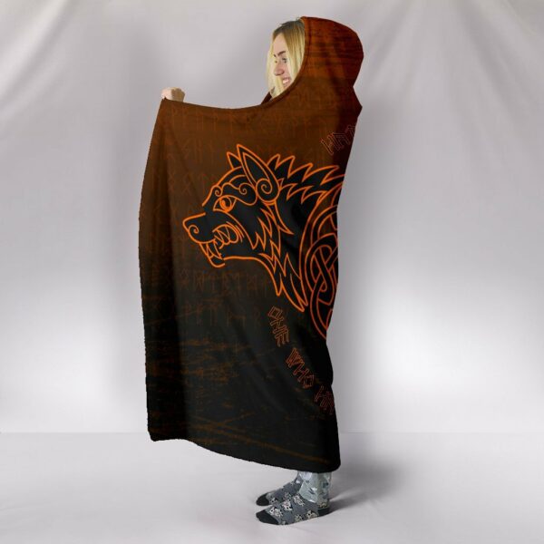 Skollnd Hati Orange Viking Hooded Blanket - Image 4